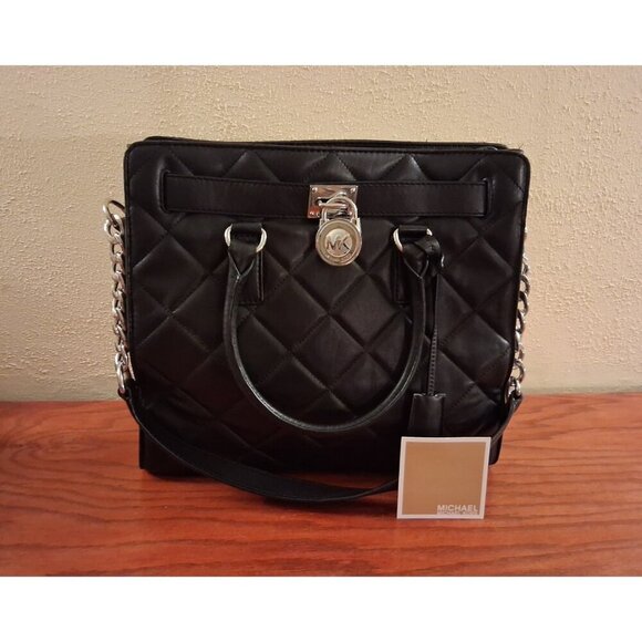 Michael Kors Large Hamilton Quilted Shoulder Bag Handbag Leather Lock &Key Black - Picture 1 of 5